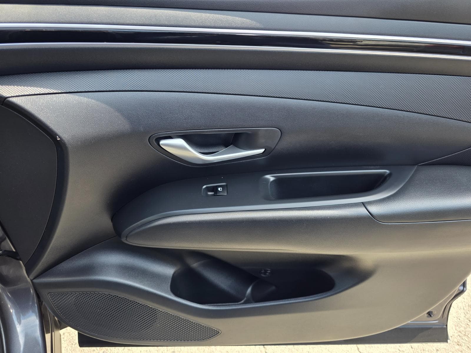 Seats and door trim photo slot 39