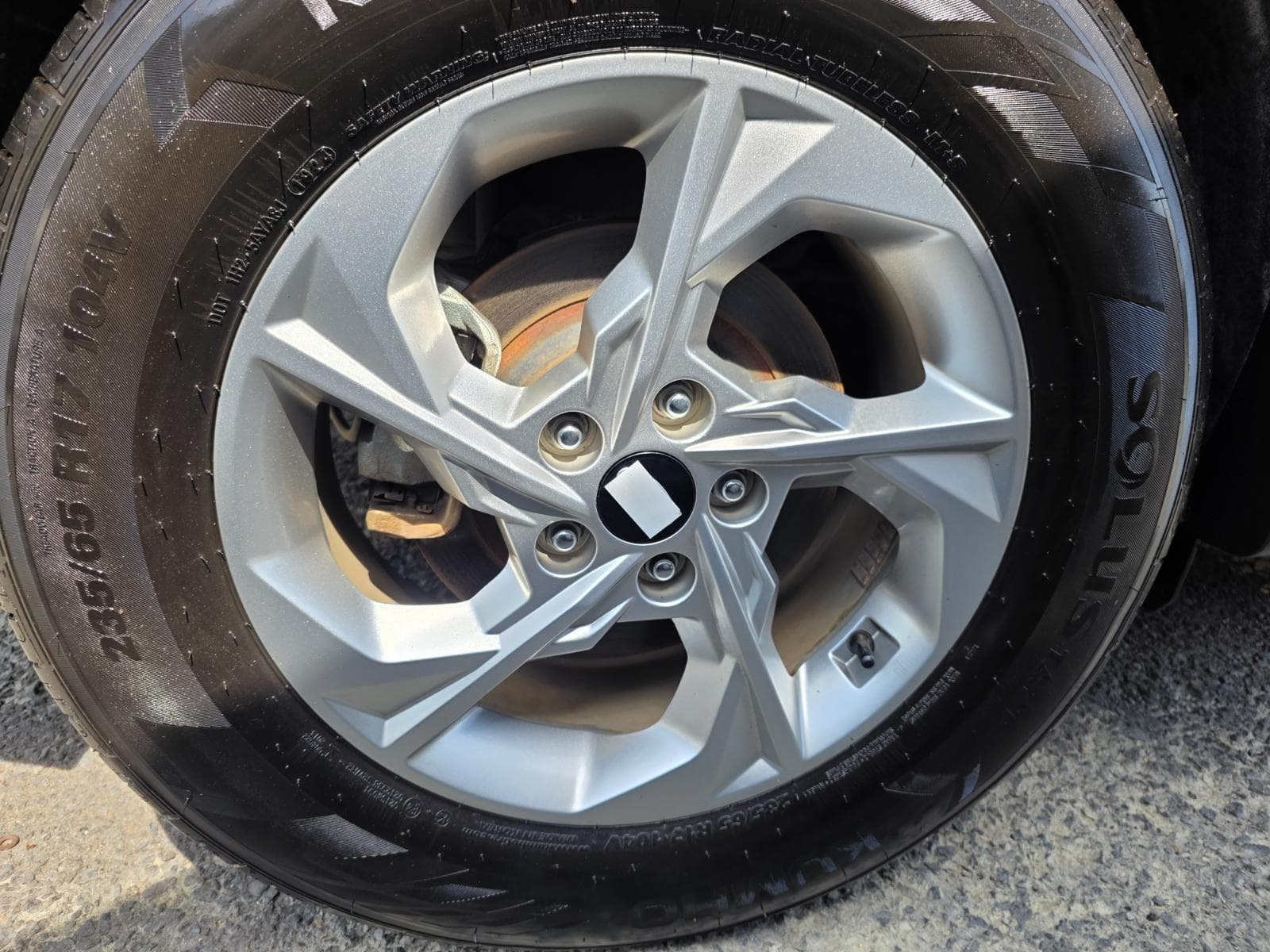 Tires, wheels and underbody photo slot 98