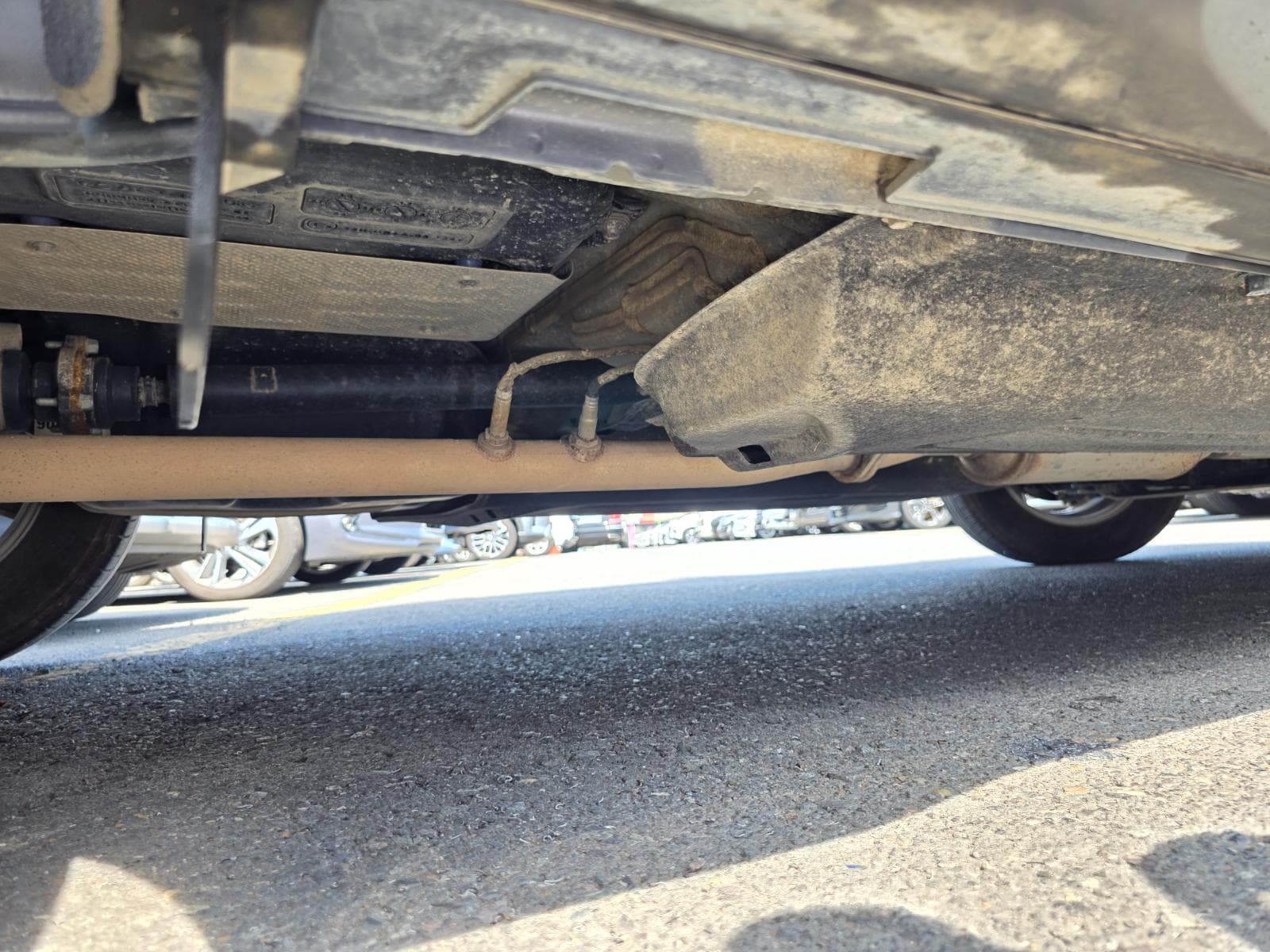 Tires, wheels and underbody photo slot 108
