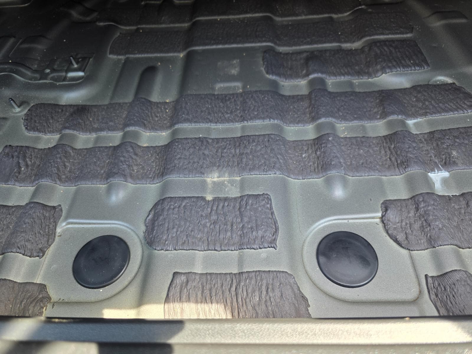 Trunk photo slot 121