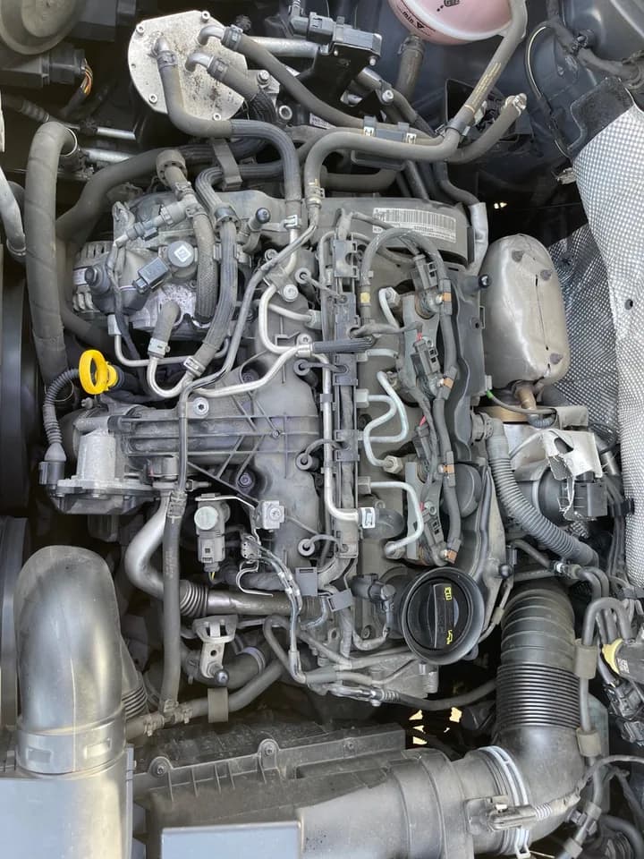 Engine bay, bolts and trunk inspection photo 43