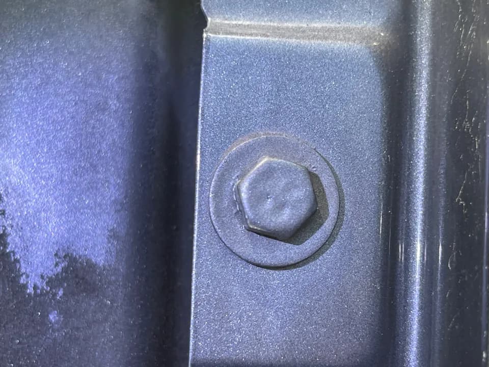 Engine bay, bolts and trunk inspection photo 47