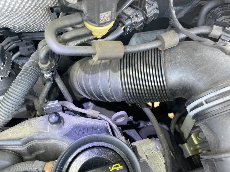 Engine bay, bolts and trunk inspection photo 53