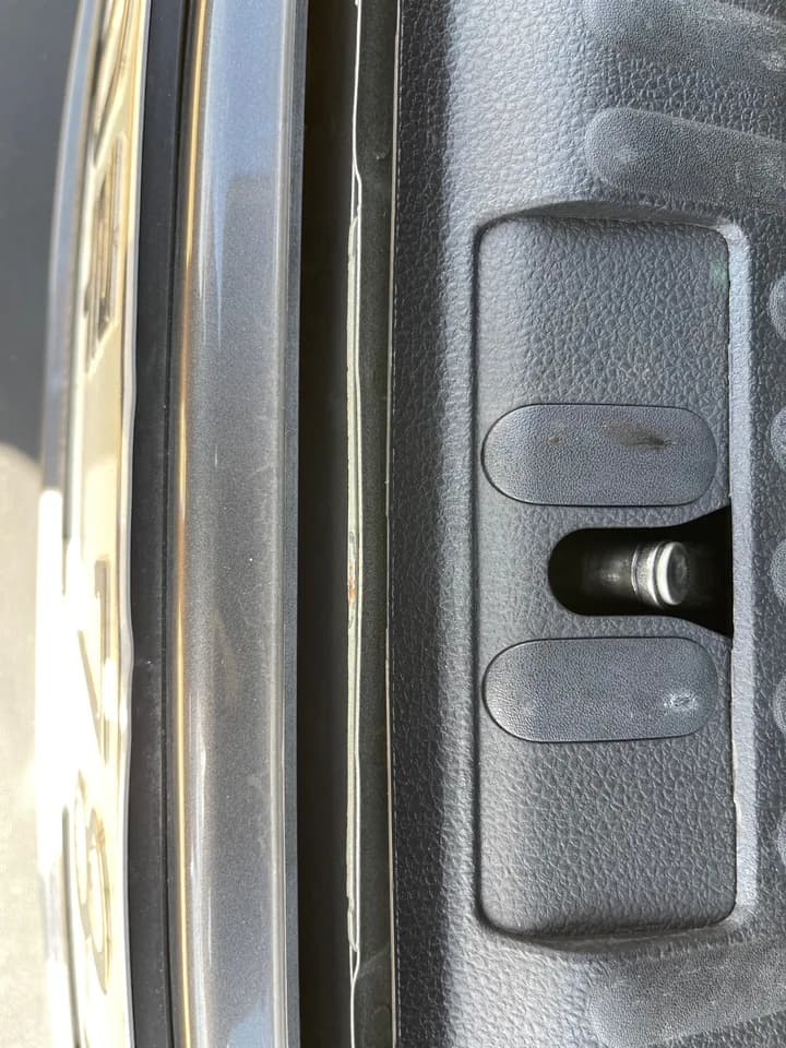 Engine bay, bolts and trunk inspection photo 64