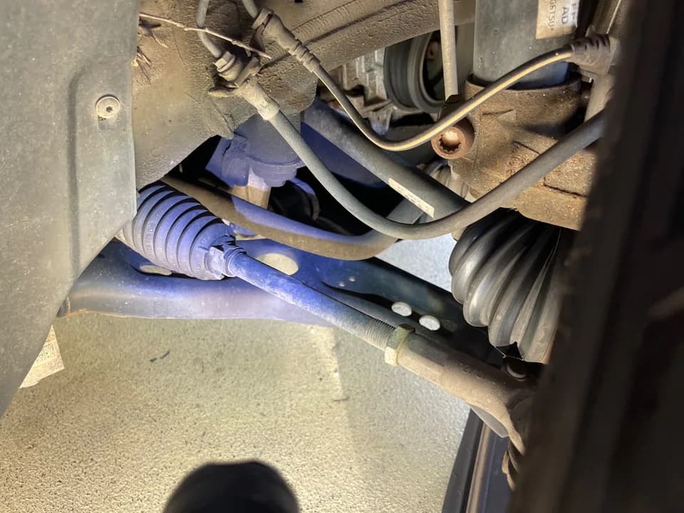 Tires, wheels and underbody inspection photo 78
